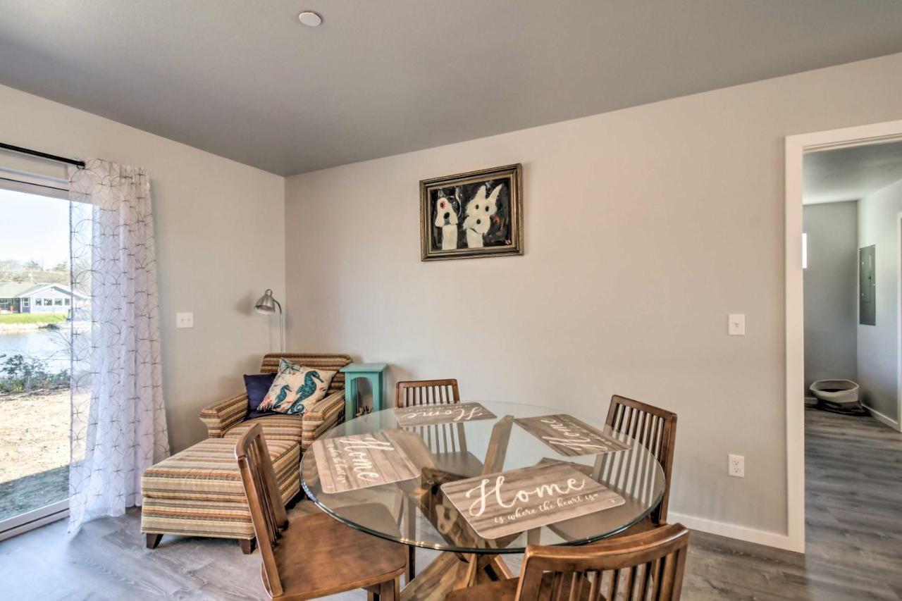 Canal Cottage Retreat With Dock And Waterfront Views 오션 쇼어스 외부 사진