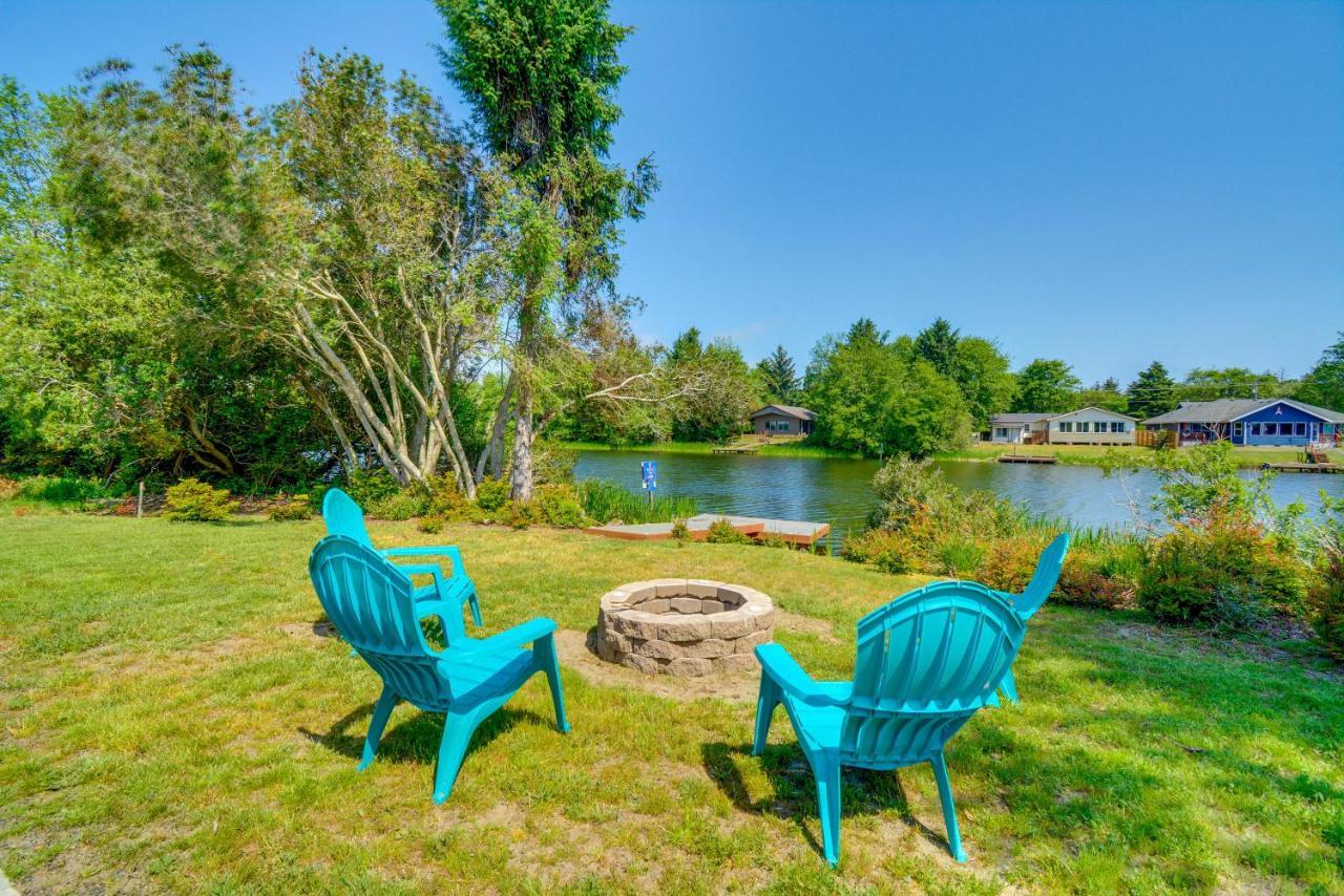 Canal Cottage Retreat With Dock And Waterfront Views 오션 쇼어스 외부 사진